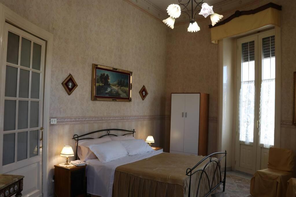 Palazzo Vitrano - Tourist Apartment Catánia Buitenkant foto
