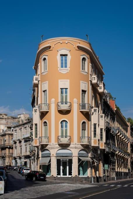 Palazzo Vitrano - Tourist Apartment Catánia Buitenkant foto