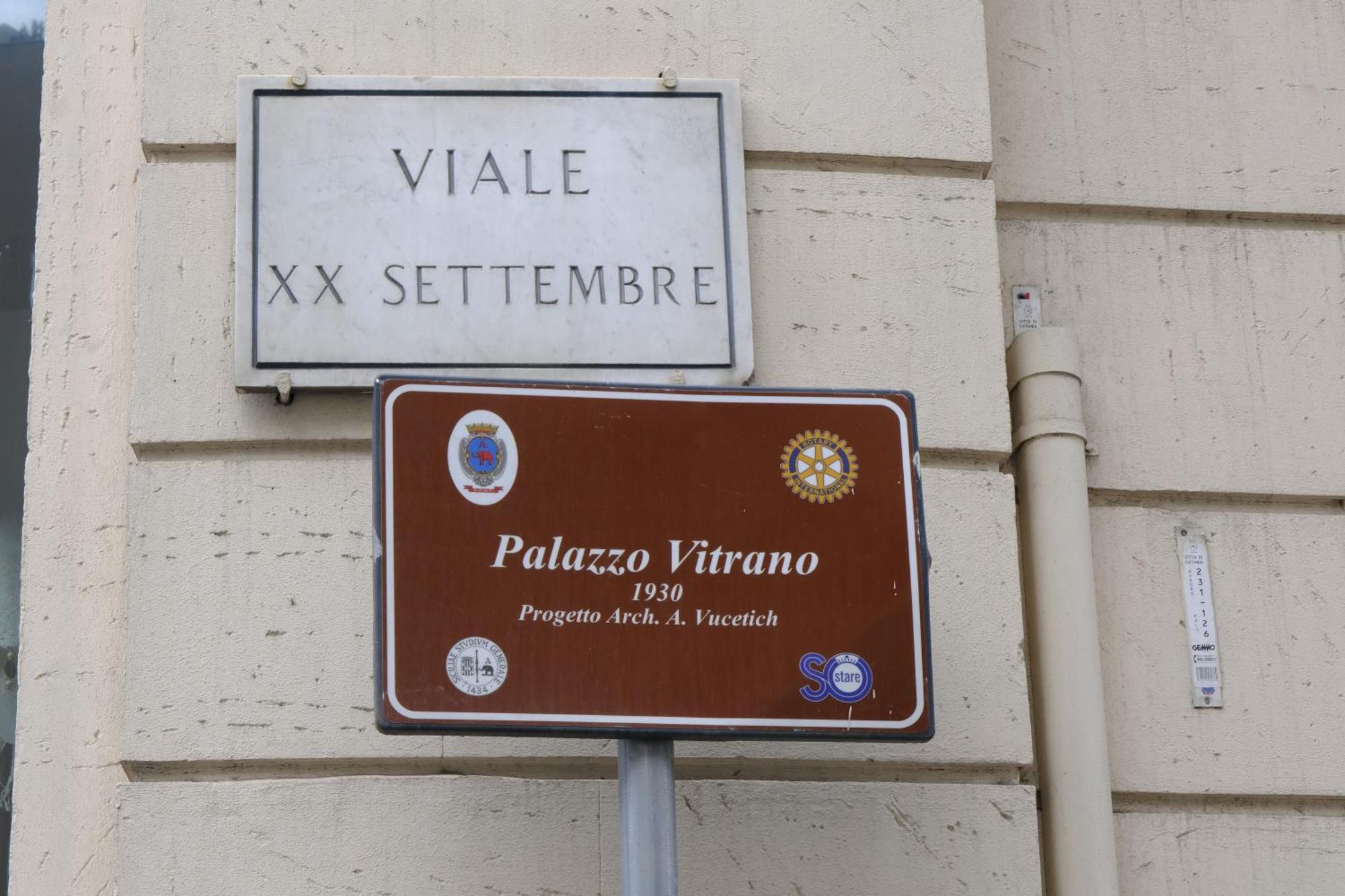 Palazzo Vitrano - Tourist Apartment Catánia Buitenkant foto