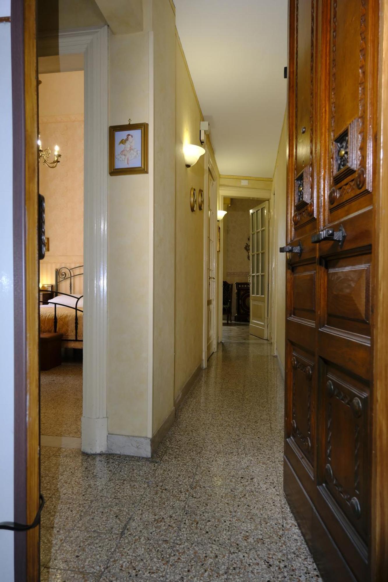Palazzo Vitrano - Tourist Apartment Catánia Buitenkant foto